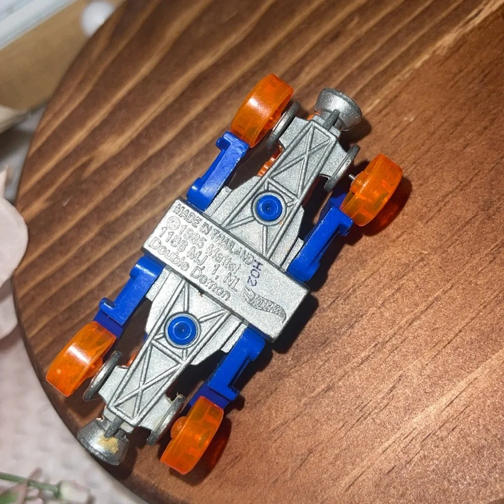 Vintage 1985 - Hot Wheels Cars- DOUBLE DEMON Blue and Orange.